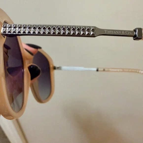 *Brand New* Tiffany & Co. - Sunglasses - Picture 5 of 11